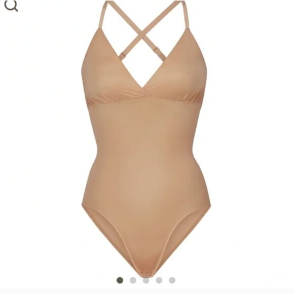 COPY - SKIMS BARELY THERE BODYSUIT BRIEF W/ SNAPS - Picture 5 of 8